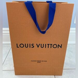 Authentic Louis Vuitton paper gift bag EMPTY